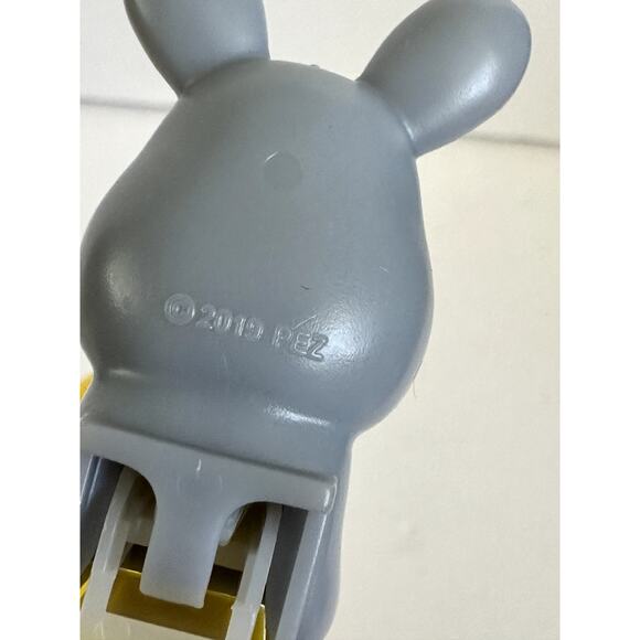 Easter Pez Lot Set of 2 Bunny Rabbit Baby Chick Blue Yellow - Picture 4 of 9